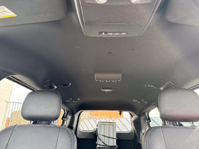 Used 2019 Dodge Grand Caravan SXT w/ Blacktop Package FWD image 21