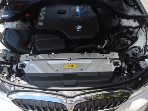 Used 2022 BMW 330e w/ Premium Package RWD image 25