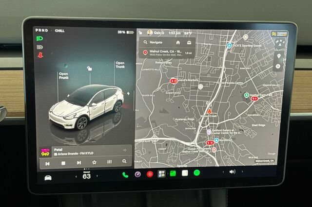 Used 2024 Tesla Model Y Long Range AWD/4WD image 19