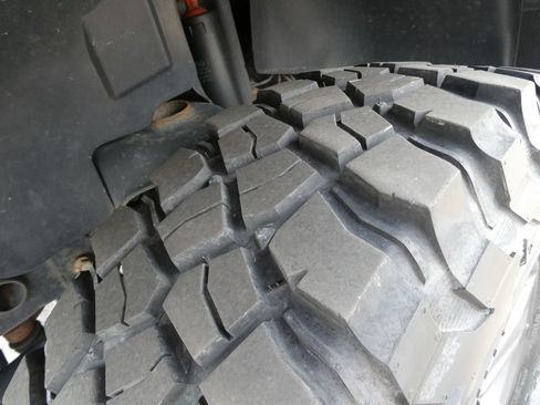 Used 2017 Jeep Wrangler Rubicon AWD/4WD image 11