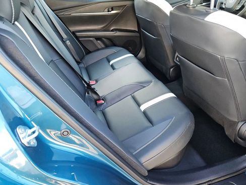 Used 2025 Toyota Camry SE image 19