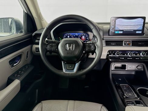 Certified 2023 Honda Pilot Elite image 28