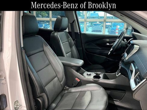 Used 2023 GMC Terrain SLT AWD/4WD image 8