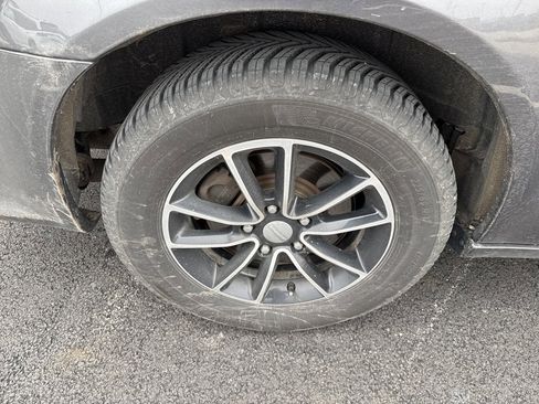 Used 2017 Dodge Grand Caravan GT image 12