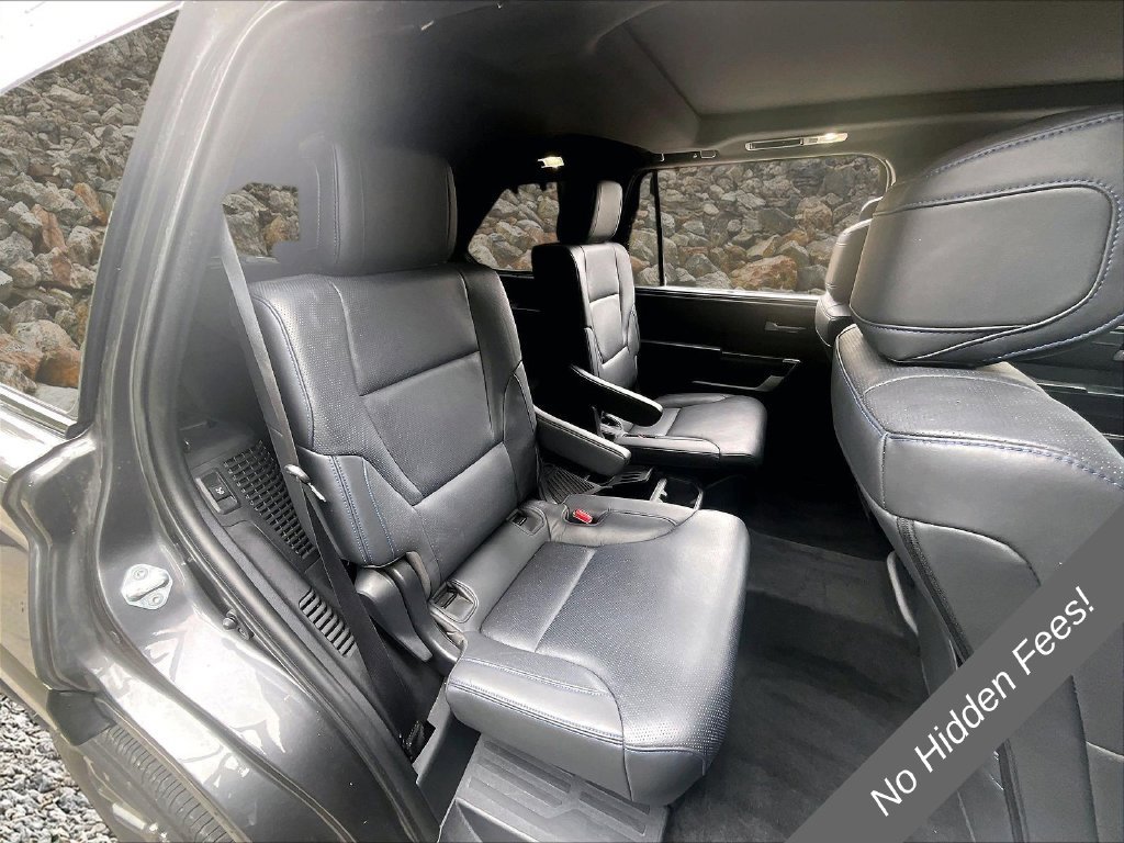 Used 2023 Toyota Sequoia Platinum AWD/4WD image 23