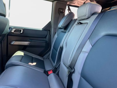 Used 2023 Ford Bronco Outer Banks w/ Sasquatch Package image 14