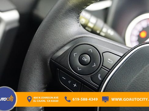 Used 2023 Toyota RAV4 XLE Premium image 22