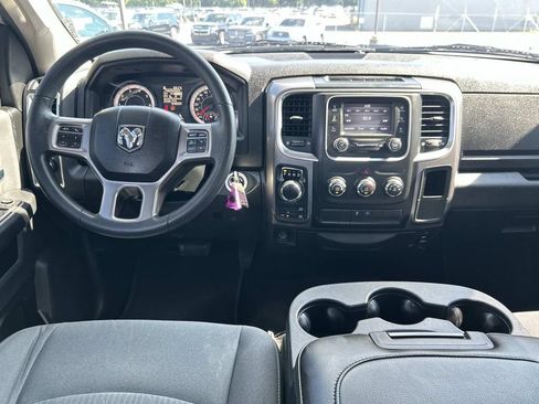 Used 2021 RAM 1500 Classic SLT AWD/4WD image 22