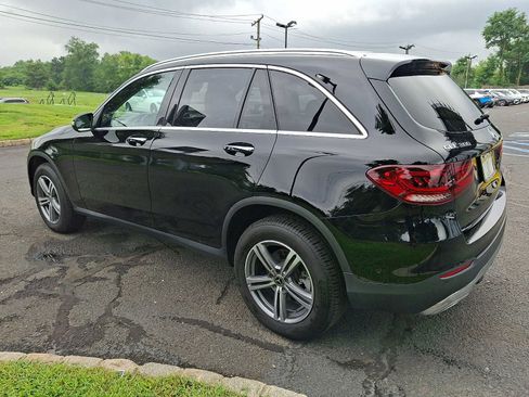 Used 2022 Mercedes-Benz GLC 300 4MATIC image 3