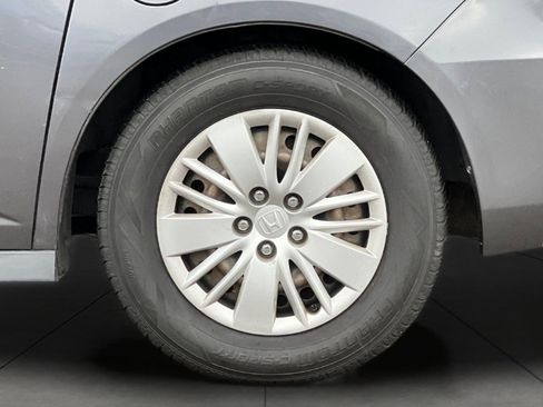 Used 2016 Honda Odyssey LX image 32