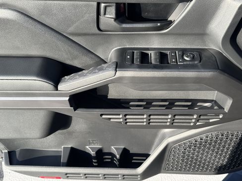 New 2026 Toyota Tacoma SR5 image 18