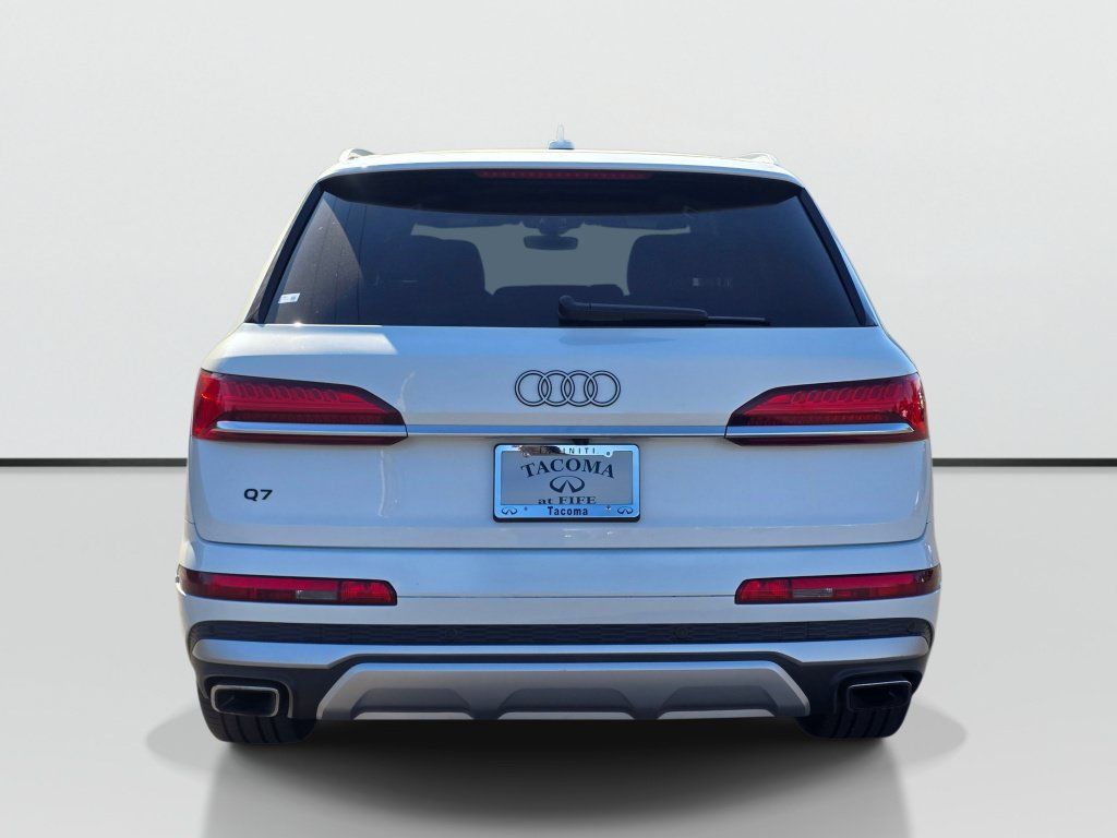 Used 2025 Audi Q7 3.0T Premium Plus AWD/4WD image 4