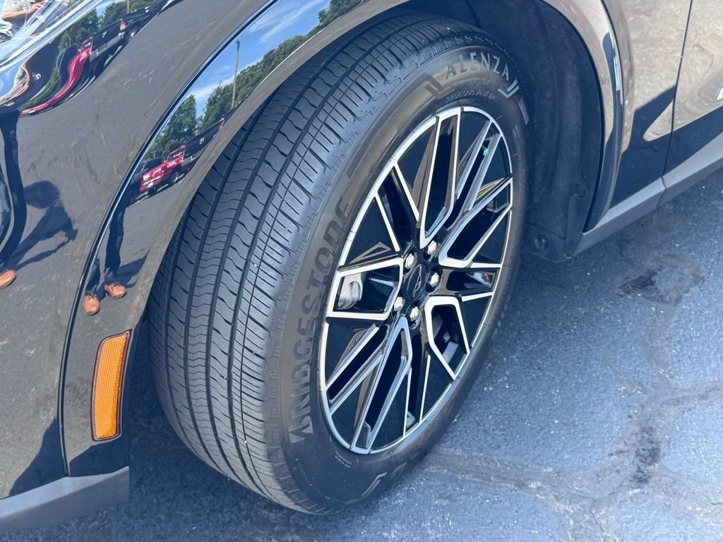 Used 2025 Ford Mustang Mach-E Premium AWD/4WD image 2
