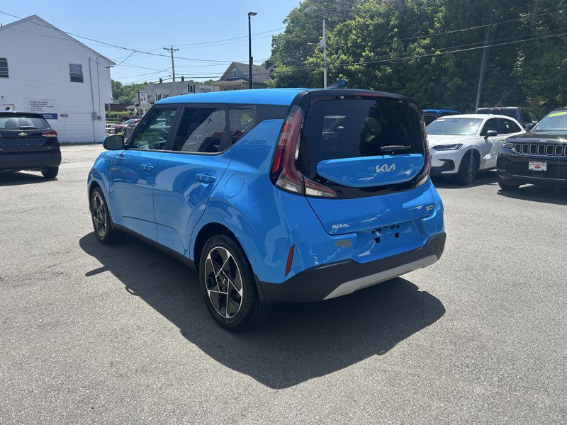 Used 2023 Kia Soul EX FWD image 5