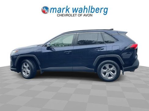 Used 2022 Toyota RAV4 XLE AWD/4WD image 5