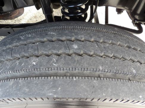 Used 2012 Ford F550 2WD Regular Cab Super Duty w/ Payload Upgrade Pkg image 65