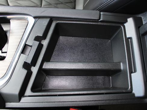 Used 2022 Buick Enclave Avenir w/ Avenir Technology Package image 27