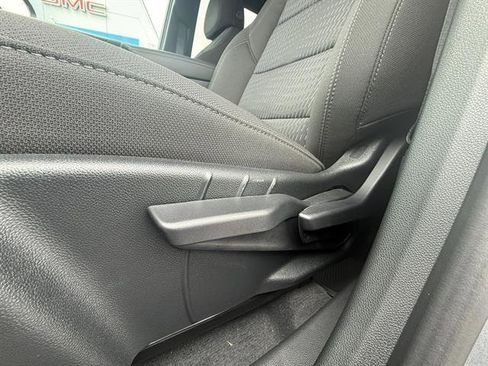 New 2026 Chevrolet Equinox LT w/ Safety and Technology Package image 15