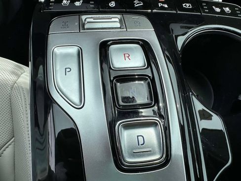 Certified 2023 Hyundai Tucson Limited AWD/4WD image 28