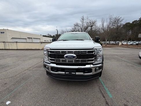 New 2026 Ford F450 XL w/ XL Chrome Package image 2