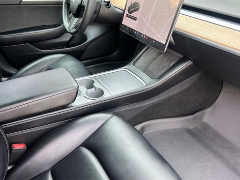 Used 2022 Tesla Model 3 Long Range image 17