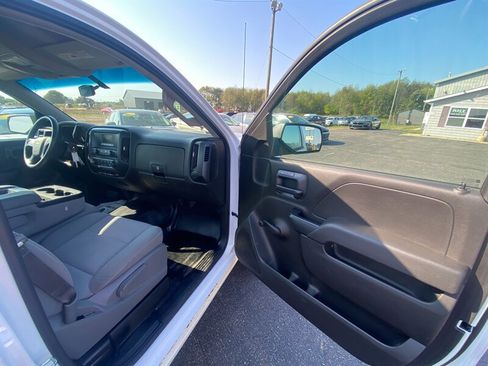 Used 2017 Chevrolet Silverado 1500 W/T image 10
