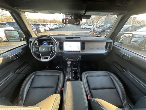 Certified 2025 Ford Bronco Outer Banks image 16