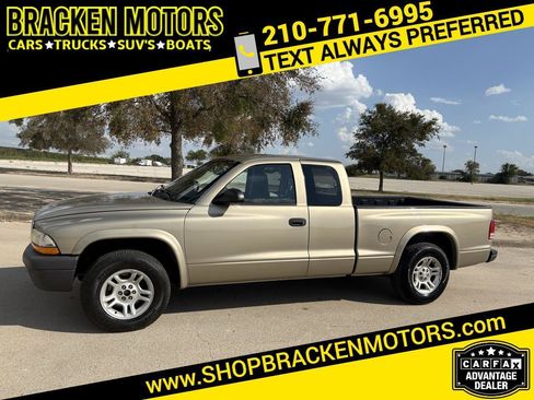 Used 2004 Dodge Dakota 2WD Club Cab w/ Tire & Handling Group image 1