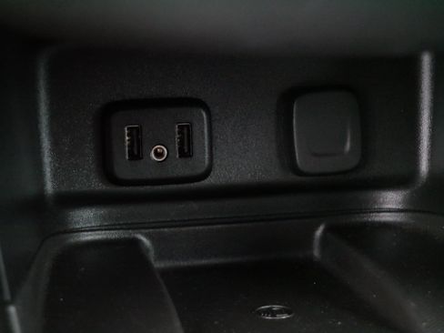 Used 2018 Chevrolet Equinox Premier AWD/4WD image 29