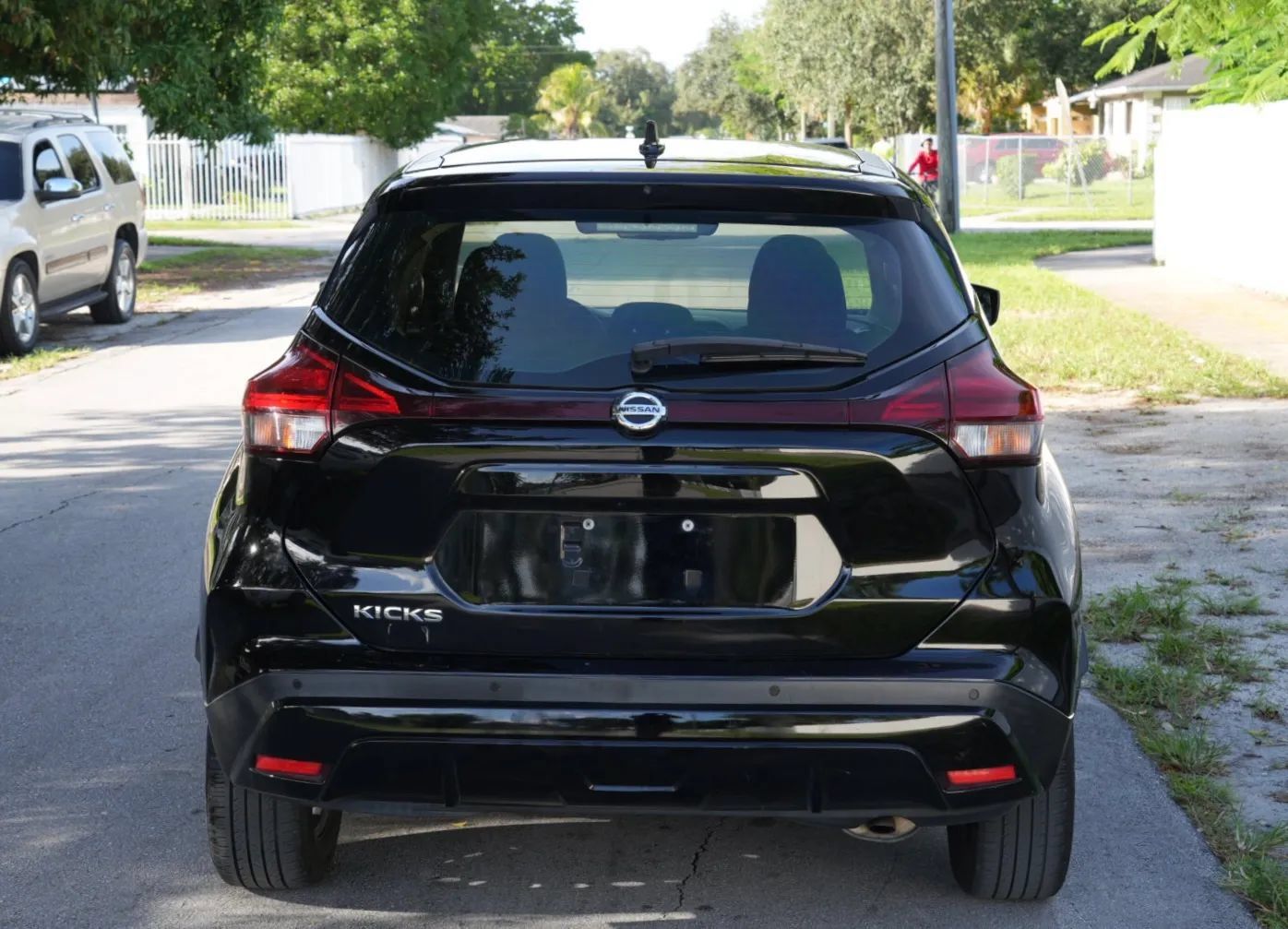 Used 2021 Nissan Kicks S FWD image 7