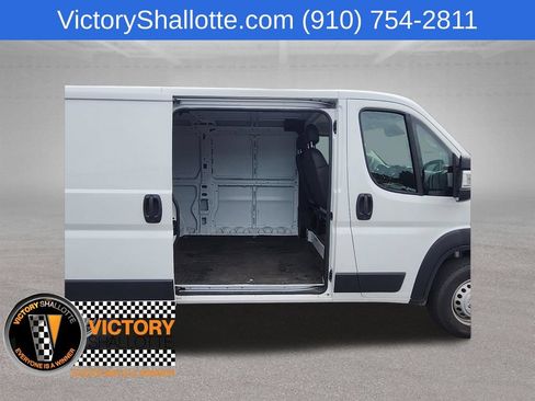 Used 2025 RAM ProMaster 2500 w/ Convenience Group FWD image 24