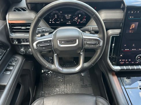 Certified 2025 GMC Yukon Denali image 15