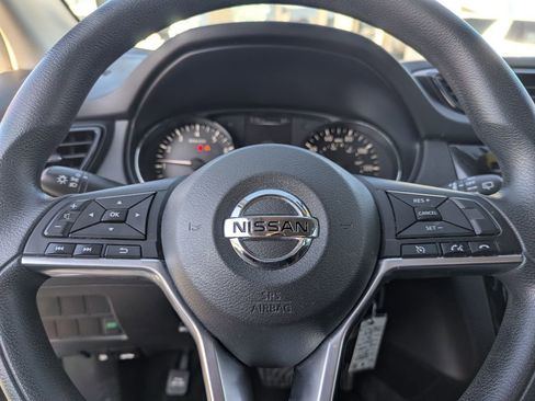 Used 2017 Nissan Rogue Sport S w/ S Appearance Package image 21