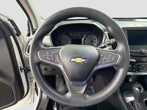 Used 2021 Chevrolet Equinox LS w/ LS Convenience Package FWD image 13