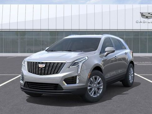 New 2025 Cadillac XT5 Luxury image 6