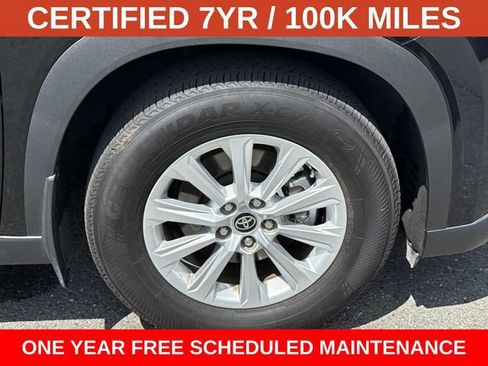 Used 2025 Toyota Grand Highlander FWD image 6