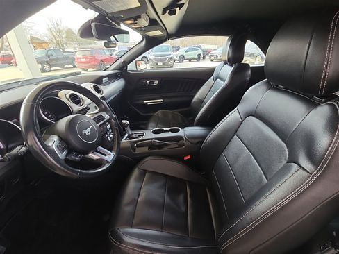 Used 2023 Ford Mustang Premium image 19
