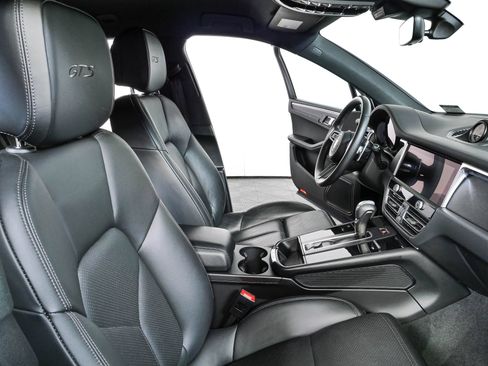 Certified 2022 Porsche Macan GTS AWD/4WD image 21
