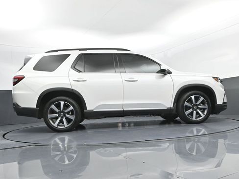 Used 2023 Honda Pilot Touring image 38
