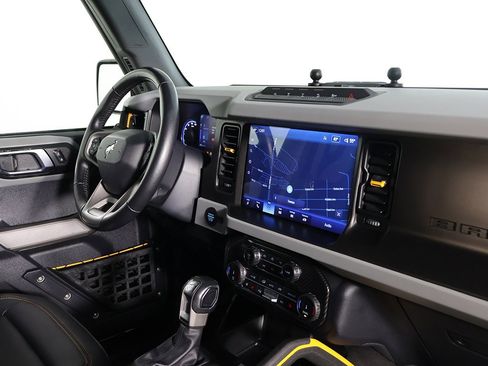 Used 2022 Ford Bronco Badlands image 24