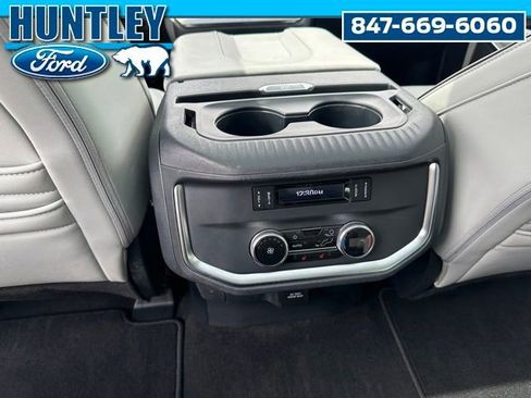 Used 2025 Ford Expedition Platinum w/ Platinum Ultimate Package AWD/4WD image 15