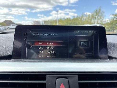 Used 2017 BMW 340i xDrive Sedan AWD/4WD image 18