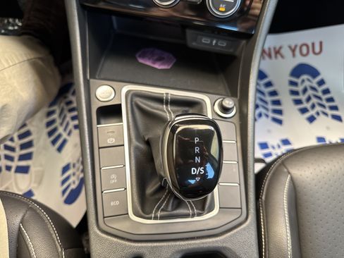 Used 2024 Volkswagen Jetta SE FWD image 21