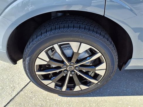 New 2026 Volvo XC60 B5 Plus w/ Protection Package Premier image 9