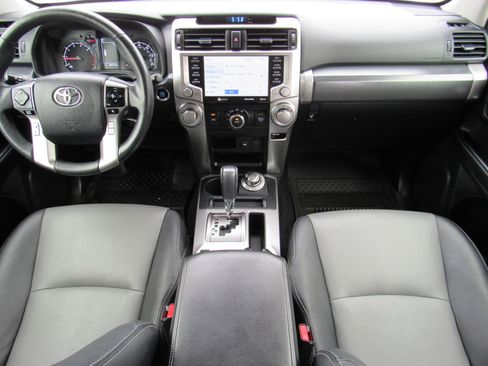 Used 2022 Toyota 4Runner SR5 Premium w/ Moonroof Package AWD/4WD image 38