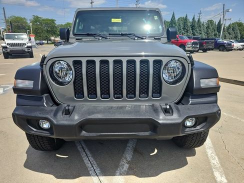 Used 2021 Jeep Wrangler Unlimited Sport AWD/4WD image 5