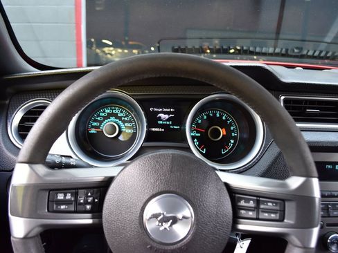 Used 2013 Ford Mustang Boss 302 w/ Boss 302 Accessory Pkg image 29