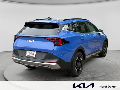 New 2026 Kia Sportage EX w/ EX Panorama Roof Package FWD image 5
