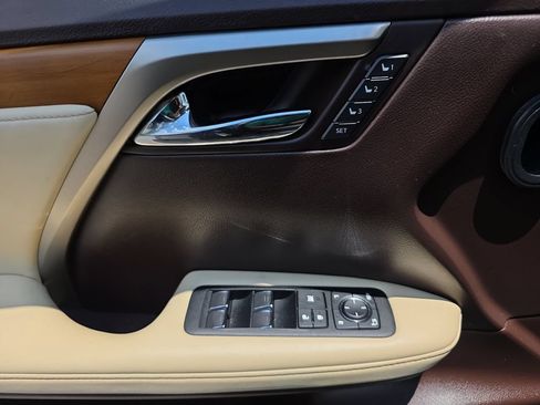 Used 2020 Lexus RX 350 FWD w/ Premium Package image 27
