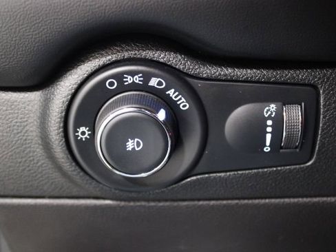 Used 2022 Dodge Durango R/T w/ Blacktop Package image 37